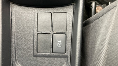 Toyota Yaris 1.5 VVT-i Icon 5dr Petrol Hatchback